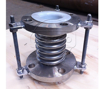 四氟<a href=http://www.hwggzp.com target=_blank class=infotextkey>補(bǔ)償器</a>2.jpg