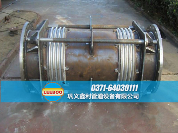 未噴漆的大拉桿橫向波紋<a href=http://www.hwggzp.com target=_blank class=infotextkey>補(bǔ)償器</a>